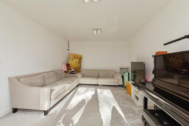 Kilby Road, Stoke Gifford, Bristol photo 3