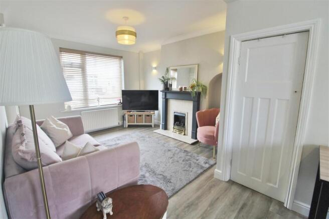 SITTING ROOM -