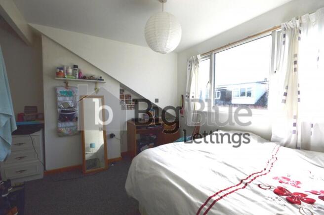 4 bed Terraced to rent Image 7