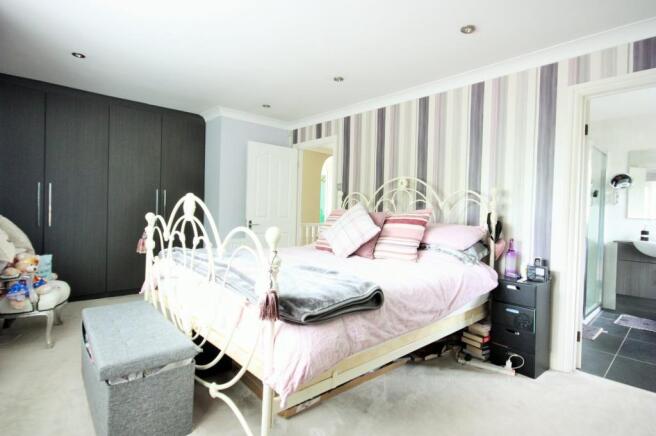 Photo 9