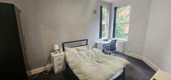 8 bed Terraced to rent Image 4