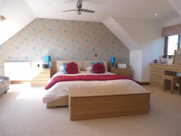 MASTER SUITE