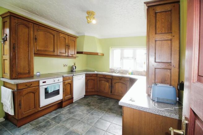 Kitchen.JPG