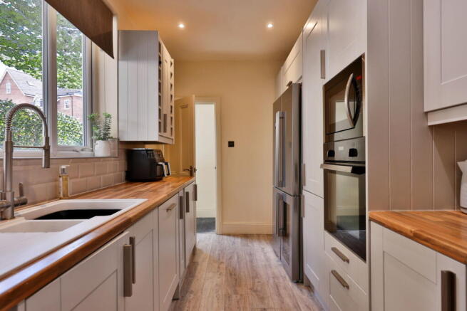 2 bed Terraced for sale Image 3