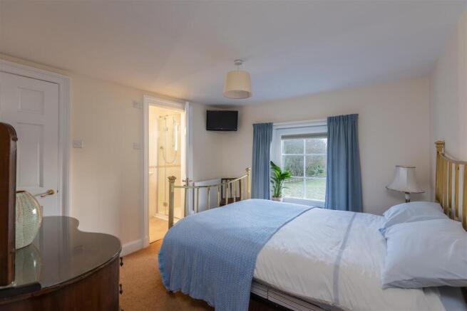 5 bed Character Property for sale Image 9