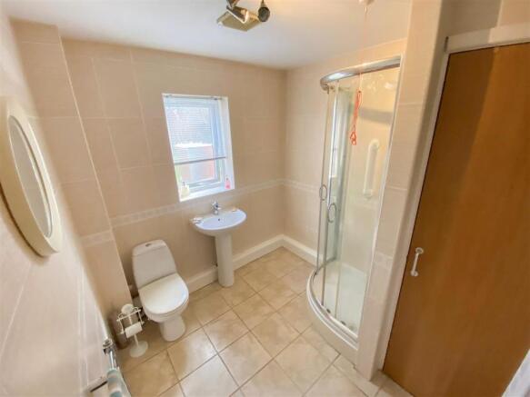 SHOWER ROOM