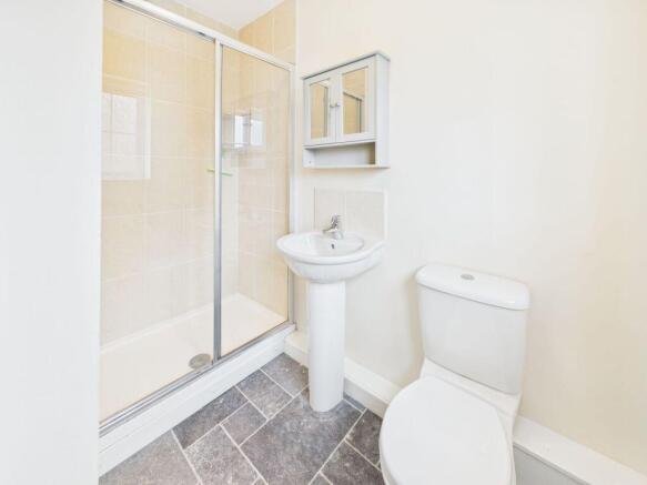 3 bed Terraced for sale Image 11