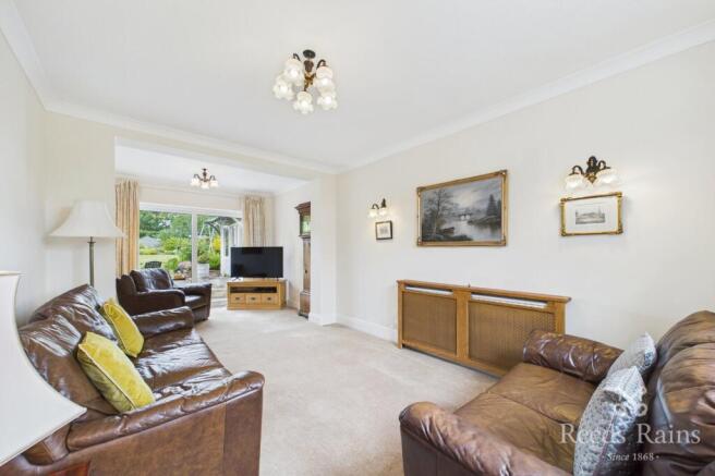 3 bed Detached for sale Image 4