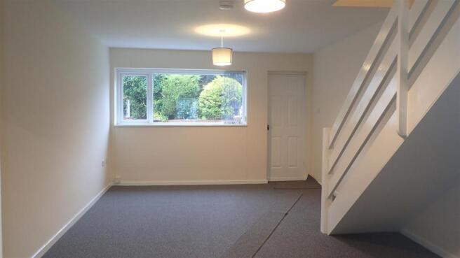 Living dining room.JPG
