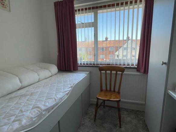 bedroom,.jpg