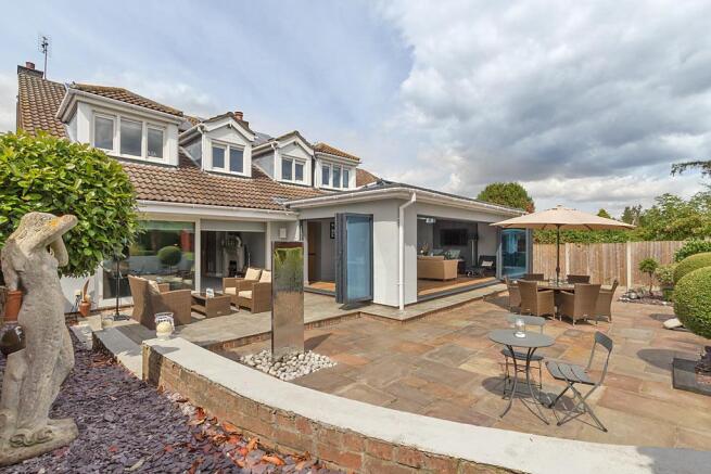Mag-Gdn_4.jpg