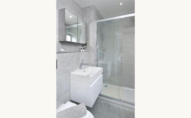Show Apartment