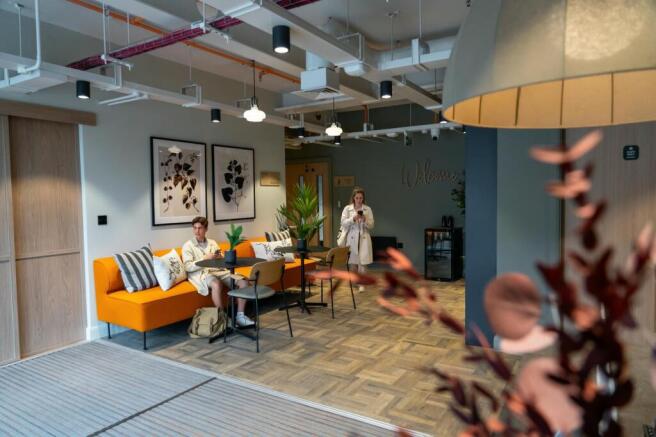 Copy of DSC08194_People-min.jpg