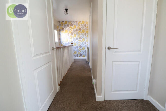 3 bed Town House for sale Image 11