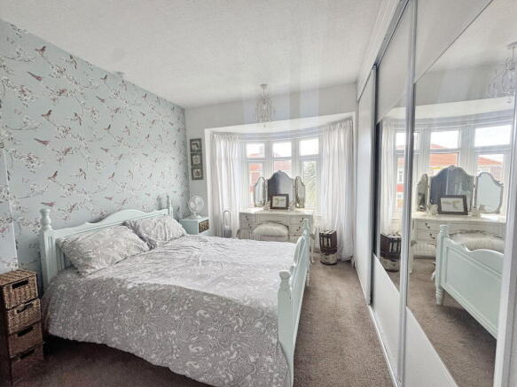 3 bed Semi-Detached for sale Image 9