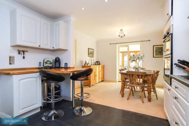 kitchen/dining...
