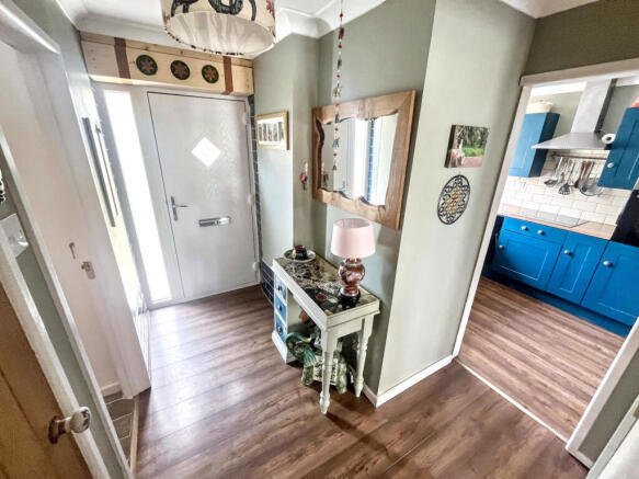 1 bed Semi-Detached Bungalow for sale Image 6