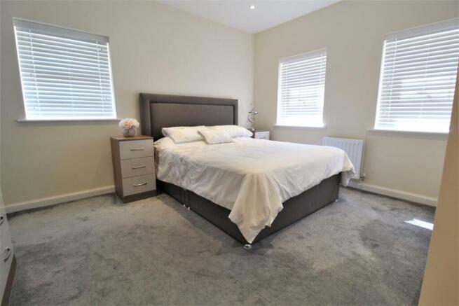 Bedroom 1.jpg
