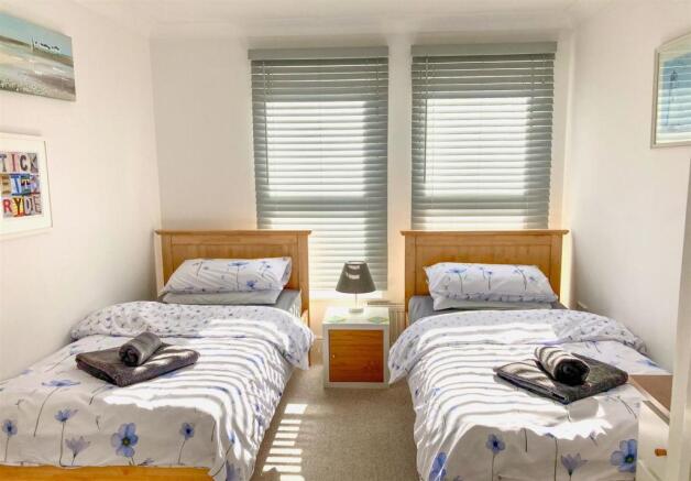 Bedroom 2.jpg