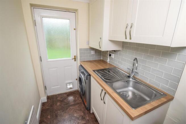 Utility Room-1.jpg