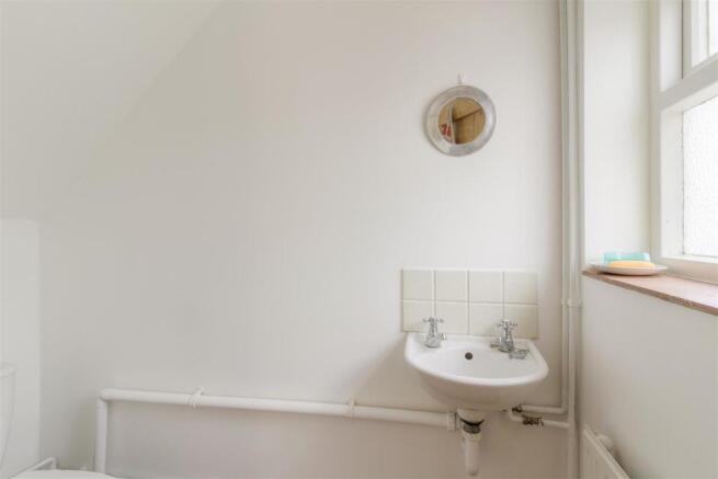Cloakroom/WC