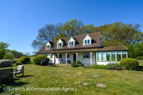 Meadow Farm, Barford Road, Norwich NR9 5DA