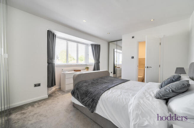 b1149cce-1f60-4aa...