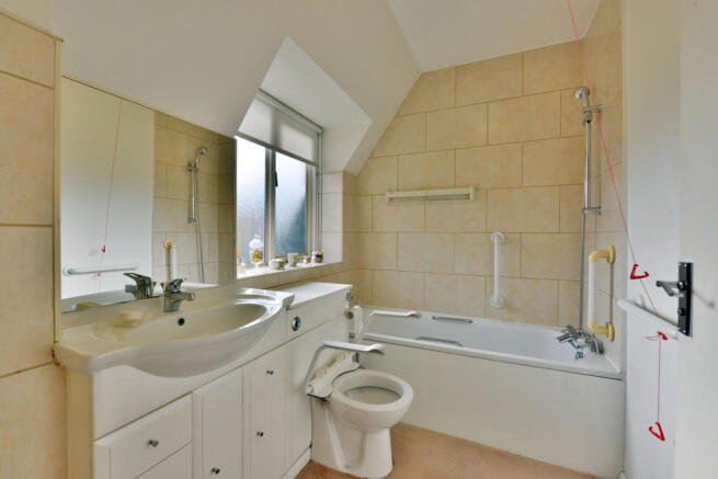 Photo 10