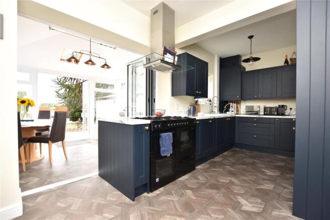 3 bed Semi-Detached for sale Image 5
