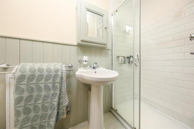 Ensuite.jpg