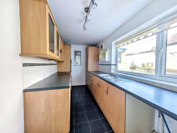 2 bed Terraced for sale Image 4