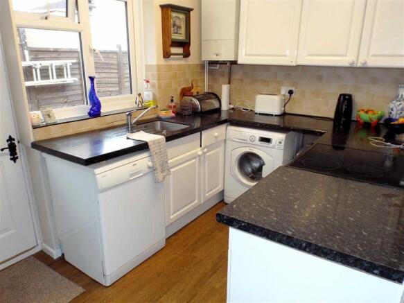KITCHEN: