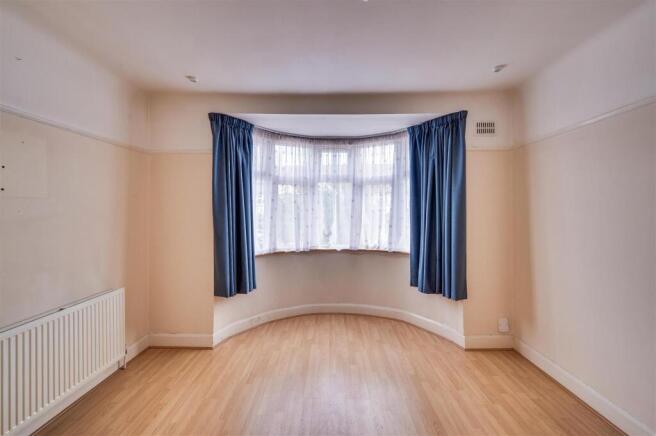 Daniels_75a Southview Avenue Neasden Nw10_003.jpg
