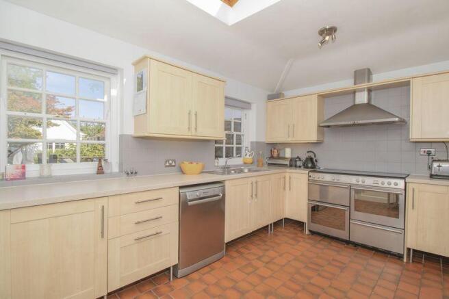 Kitchen / Brea...