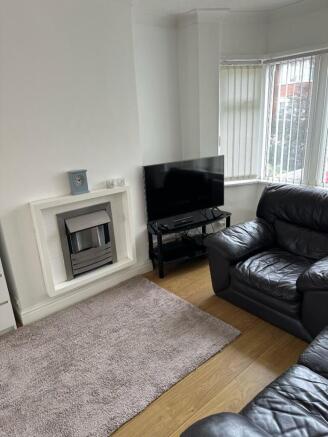 Lounge/Dining Room