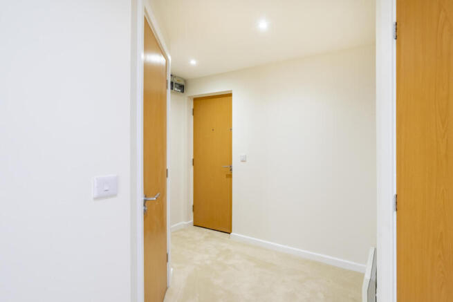 2 bed Apartment for sale Image 6