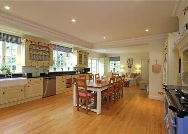 Kitchen/Breakfast