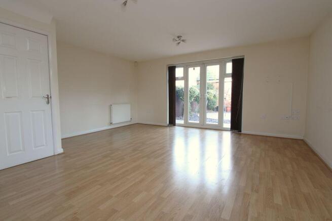 Danbury Place, Leicester, LE5 0AZ photo 4