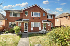 Flat 5, 25, Queen Annes Drive, Westcliff-on-sea SS0 0NQ