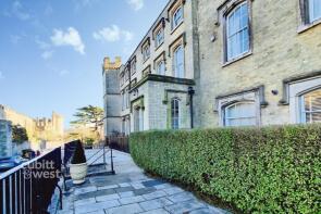 Flat 3, Tower House, London Road, Arundel BN18 9BH