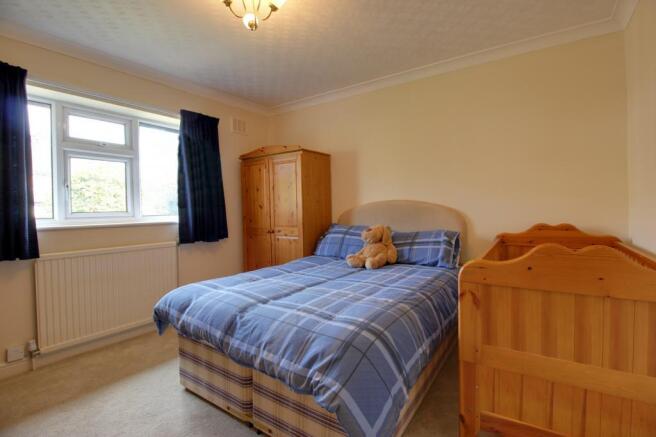 Bedroom 2 (Double)