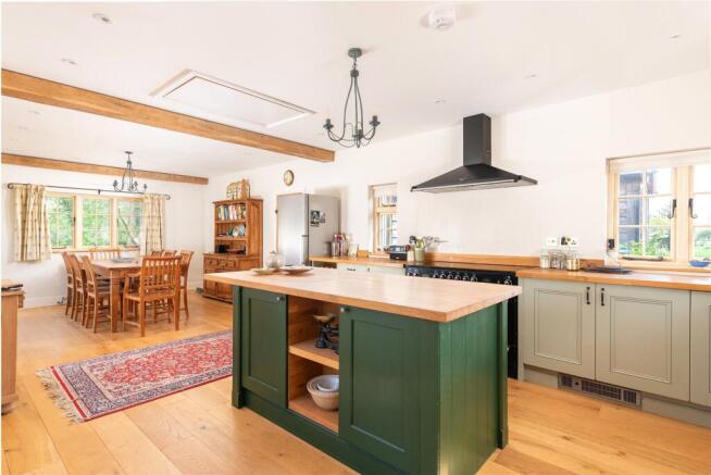 Kitchen/Breakfast Rm