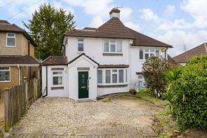 32, Vivian Gardens, Watford WD19 4PG