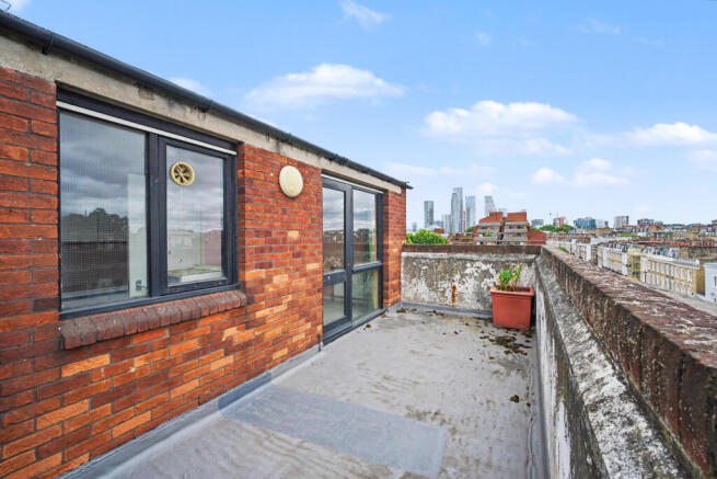 Flat 33, George Eliot House, Vauxhall Bridge Road, Pimlico, London, SW1V 2SR