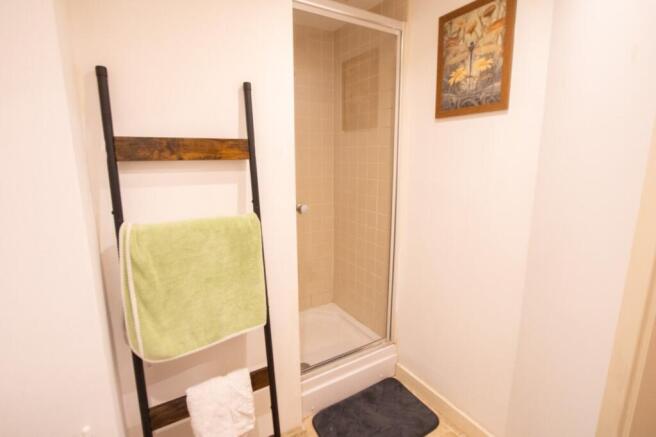 2 bed Apartment for sale Image 8