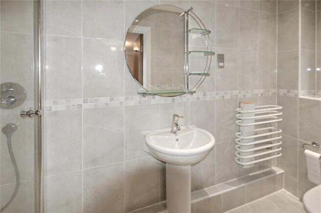 2 bed Apartment for sale Image 11