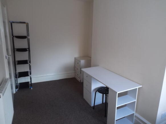 bedroom 2 v3.JPG