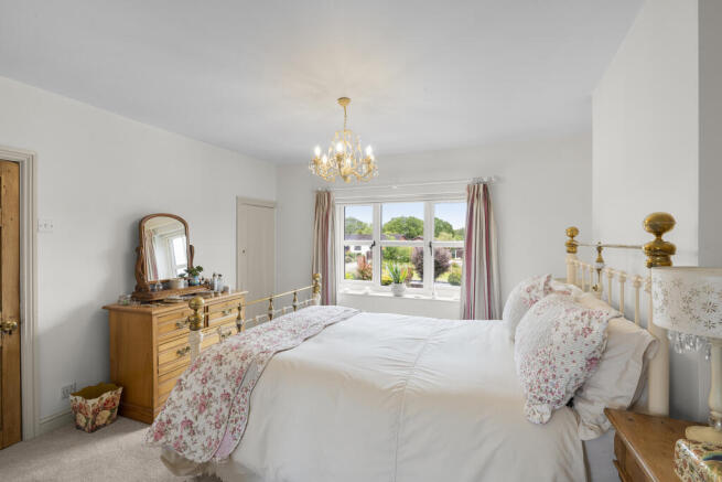 3 bed Detached for sale Image 8