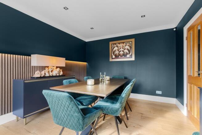 4 bed Detached for sale Image 10