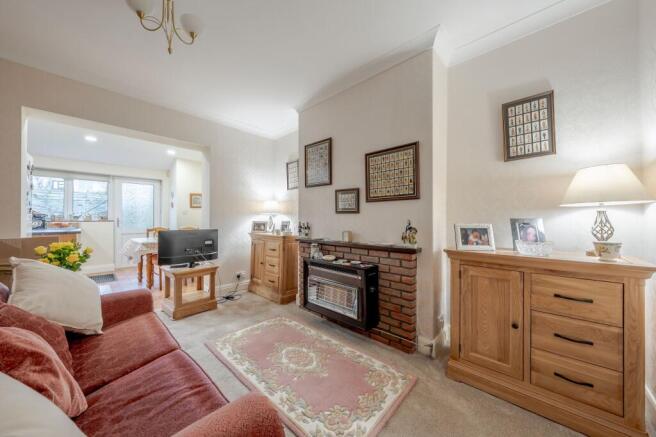 3 bed Semi-Detached for sale Image 4